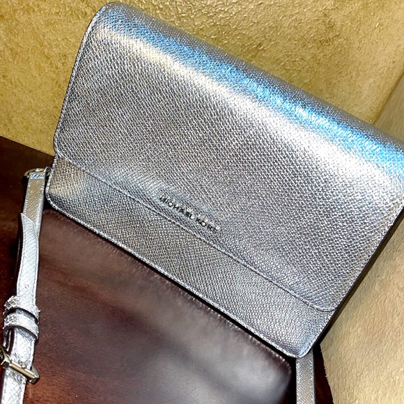 Michael Kors New - Picture 1 of 7